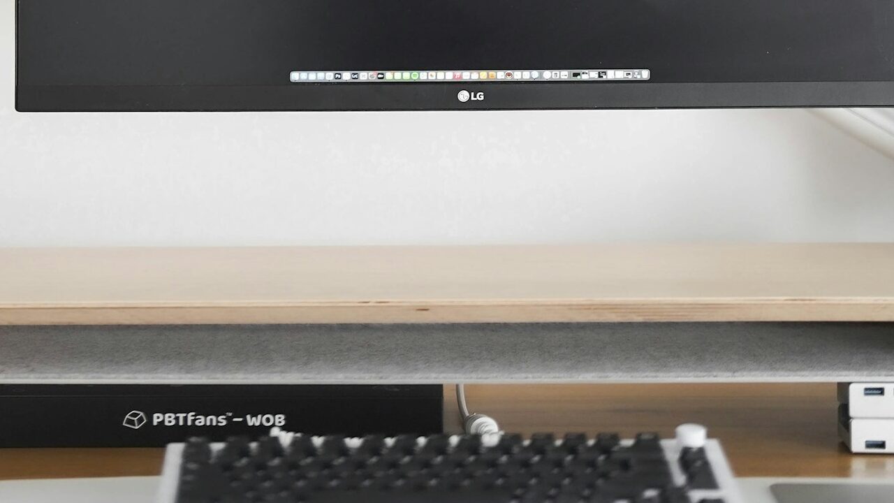 étagère de bureau